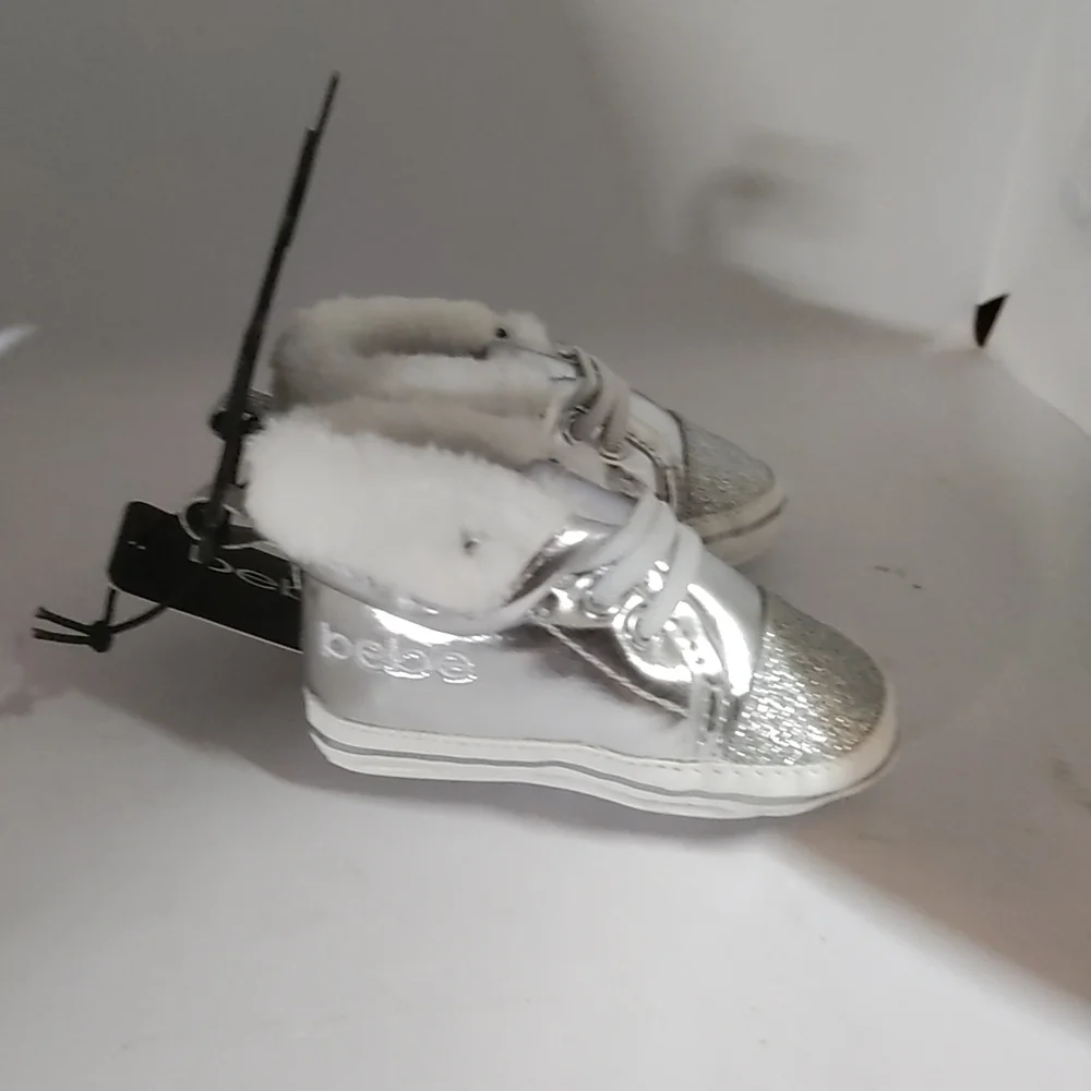 Bebe Baby Shoes Silver Size 2(3-6M) NWTS